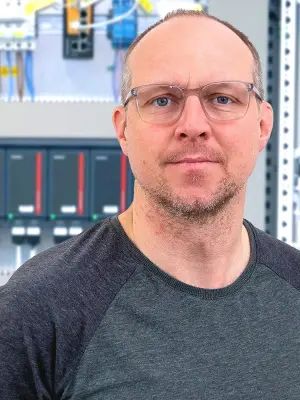 Portrait d'un technicien de service